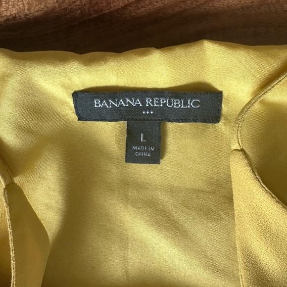 Banana Republic Golden Yellow Tank size Large - Picture 2 of 3